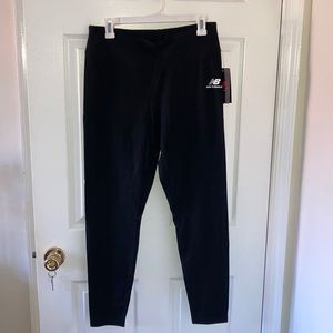 Black leggings, size L, new balance